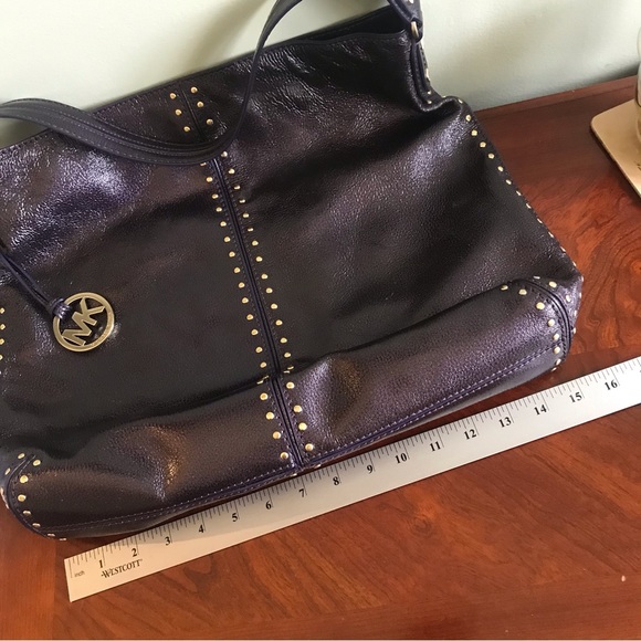 Michael Kors Astor Hobo Bag Studs Details Leather Bag - Picture 11 of 14